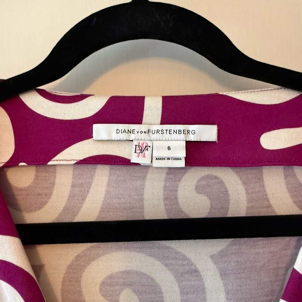 Diane Von Furstenberg Fuchsia and Cream Wrap Dress - Picture 2 of 9
